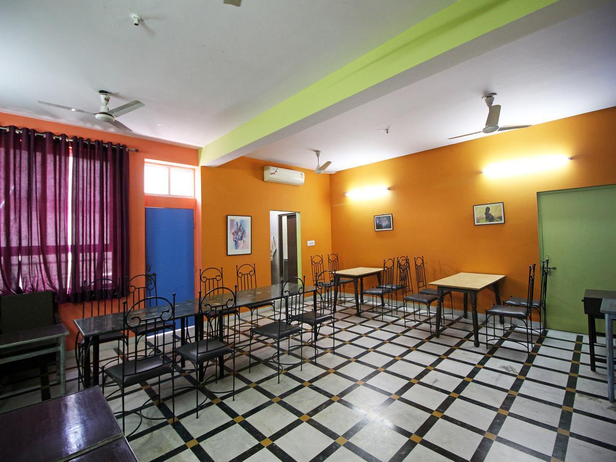 Oyo 1143 Hotel Rdb Palace ชัยปุระ ภายนอก รูปภาพ