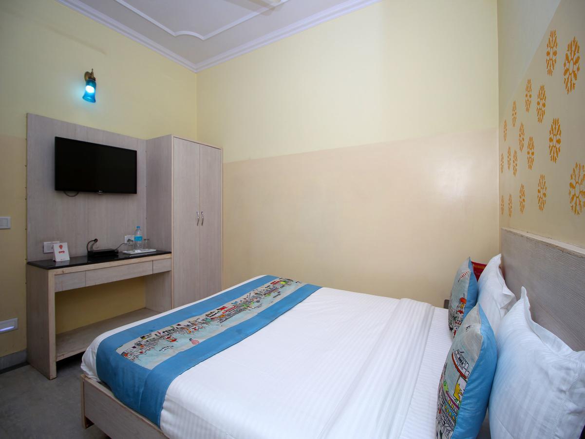 Oyo 1143 Hotel Rdb Palace ชัยปุระ ภายนอก รูปภาพ